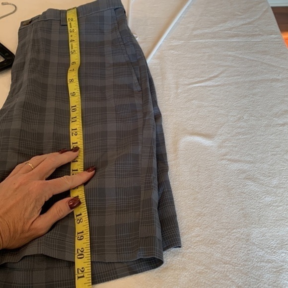 Haggar Mens Cool 18 pro mens casual flat front gray plaid career shorts - Picture 6 of 7
